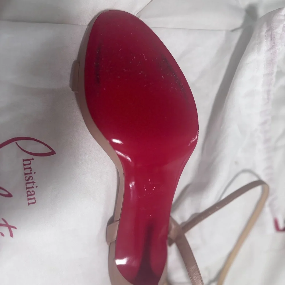 Christian Louboutin - Picture 6 of 6